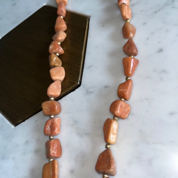 Artisnal 26" peach/pink natural stone necklace. - Picture 2 of 6